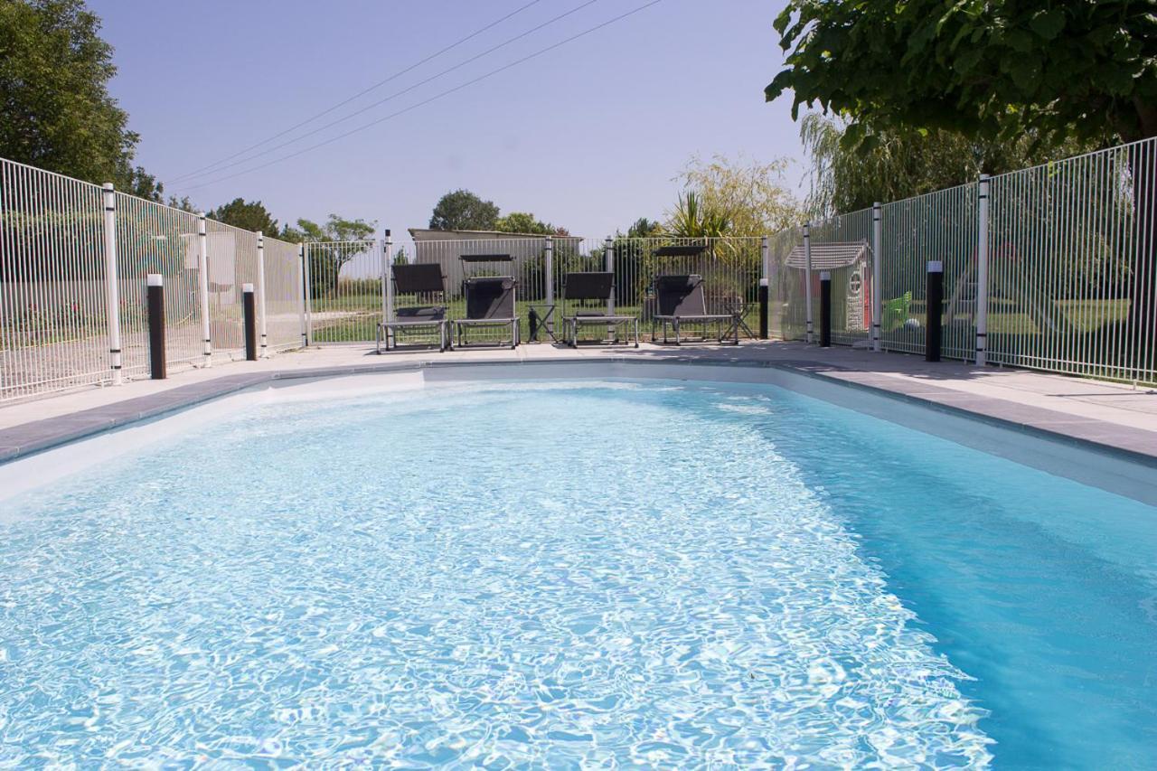 Le Charhido Bed & Breakfast Saint-Fort-sur-Gironde Dış mekan fotoğraf