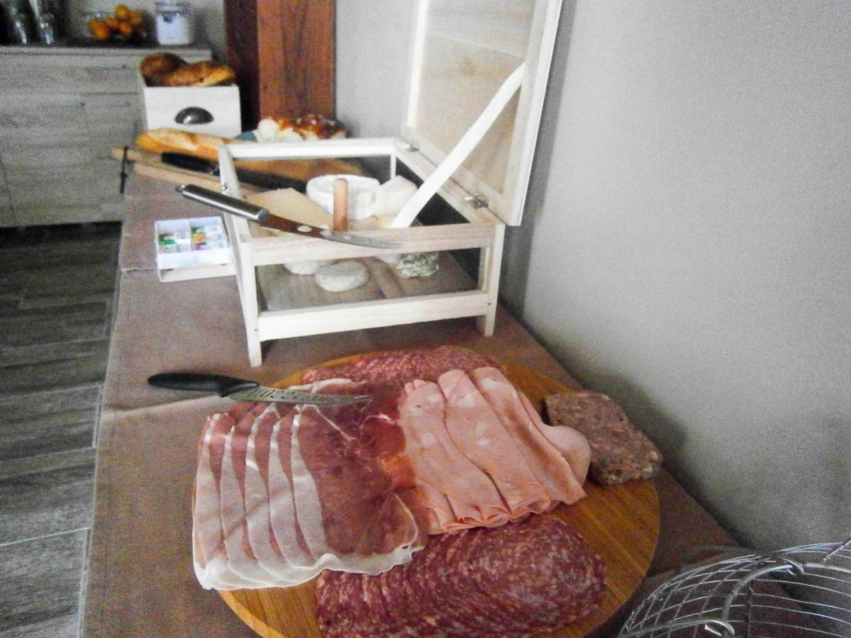 Le Charhido Bed & Breakfast Saint-Fort-sur-Gironde Dış mekan fotoğraf