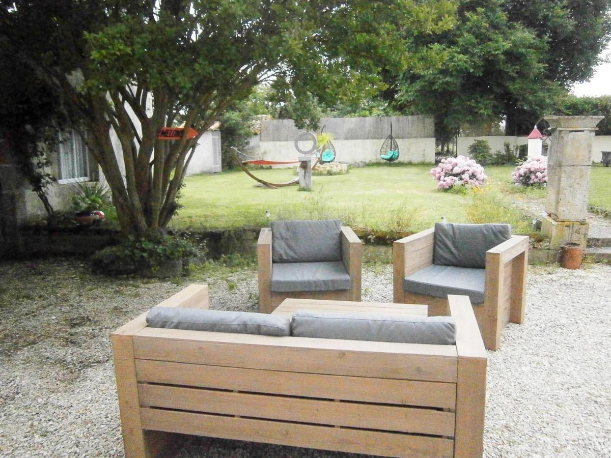 Le Charhido Bed & Breakfast Saint-Fort-sur-Gironde Dış mekan fotoğraf