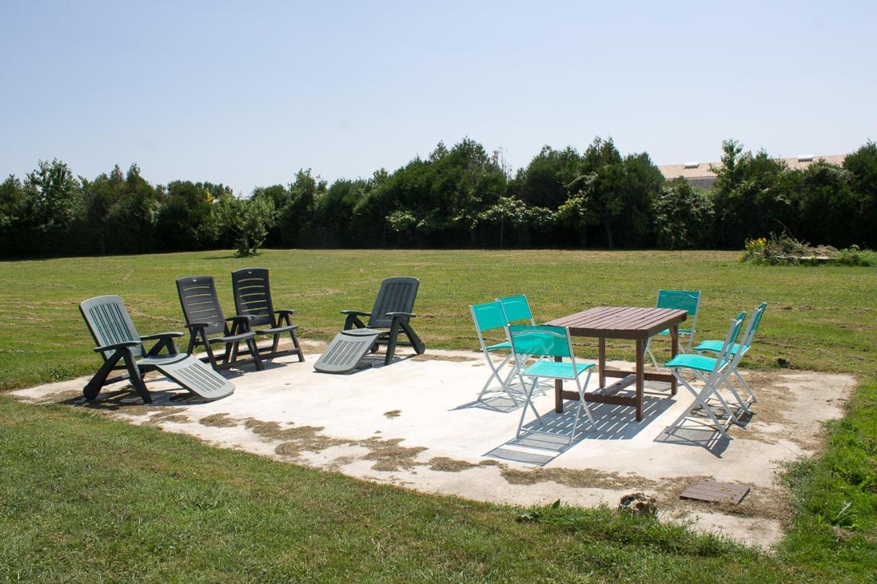 Le Charhido Bed & Breakfast Saint-Fort-sur-Gironde Dış mekan fotoğraf